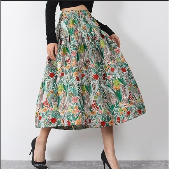 Eva Franco Dresses & Skirts - Eva Franco by Anthro Botanical Tapestry Pleated Midi Skirt Green Floral Size 0P